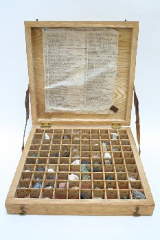 Science/Nature, Misc, MINERAL COLLECTION IN SEGMENTED BOX, WOOD, BROWN