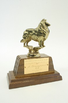 Trophy, Animal, VINTAGE, DOG ON GROOVED WOOD BASE, 