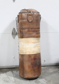 Sport, Boxing, PUNCHING BAG, HANGING W/CHAINS, WRAPPED AROUND MIDDLE, LEATHER, BROWN