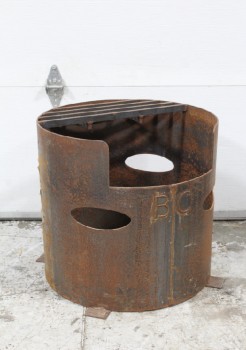 Brazier, Miscellaneous, BBQ / BARBECUE / FIRE / BONFIRE PIT, SIDE CUTOUTS, RODS WELDED ON TO HALF OF TOP FOR GRILLING, CYLINDRICAL, USED, SMALL FEET STICK OUT 2-3