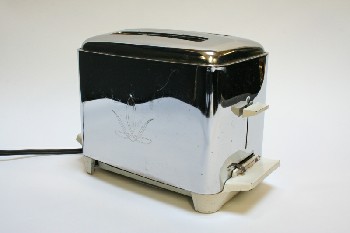 Appliance, Toaster, REFLECTIVE, WHITE TRIM & BUTTONS, METAL, SILVER