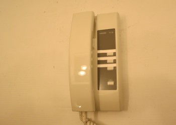 VINTAGE, SLIM HANDSET & RECEIVER, 4 BUTTON, CIRCA 1960 - Condition Not Identical On All, Electronics & Appliances