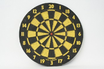 Sport, Darts, BOARD,YELLOW NUMBERS & SECTIONS W/RED BULL'S-EYE, WOOD, BLACK