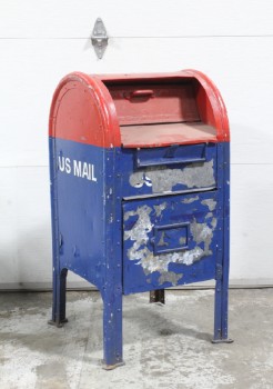Street, Mailbox, FREESTANDING UNITED STATES / USA / USPS / US MAIL STYLE POST COLLECTION BOX, ROUNDED TOP, RED & BLUE - Condition May Not Be Identical To Photo. Paint Depts May Touch Up The Red & Blue., METAL, RED