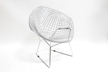 Chair, Side, MODERN, GRID OF WELDED STEEL RODS, CONNECTED SLED BASE, CURVED DIAMOND SHAPED SEAT, METAL, SILVER