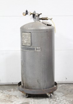 Industrial, Miscellaneous, LAB, CRYOGENIC CYLINDRICAL TANK W/GAUGES, ROLLING W/ROUND HOLDER / STAND, STAINLESS STEEL, GREY