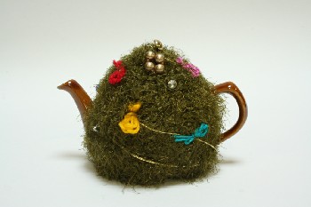 Housewares, Teapot, W/LID & DARK BROWN BANDS, FUZZY GREEN COZY W/COLOURED RIBBONS, CERAMIC, BROWN