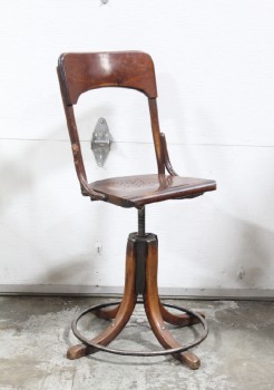 Stool, Backrest, ANTIQUE INDUSTRIAL MAHOGANY MACHINIST'S OR SWITCHBOARD OPERATOR'S STYLE CHAIR, WOOD SWIVEL SEAT W/RECTANGULAR WOOD BACK, SPLAYED WOOD LEGS W/METAL FOOT REST RING, USED, AGED, PATINA, CIRCA 1920-1930, WOOD, BROWN