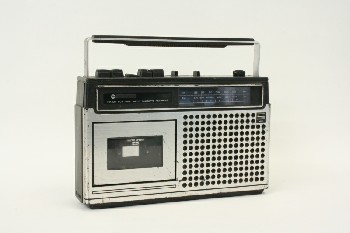 Audio, Cassette Player, W/RADIO, SILVER FRONT, W/HANDLE, PLASTIC, BLACK
