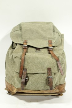 Luggage, Backpack, 1960s MILITARY RUCKSACK, GREEN & WHITE FLECKED, BROWN LEATHER STRAPS, RIGID BACK SUPPORT, CANVAS, GREEN