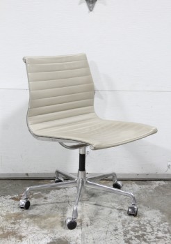 Chair, Side, MODERN STYLE, CURVED CHANELLED LEATHER SEAT, ARMLESS, 5 PRONG ROLLING BASE, USED, DESK CHAIR, LEATHER, GREY