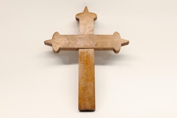 Religious, Cross, PLAIN W/3 BUDDED ENDS , WOOD, BROWN