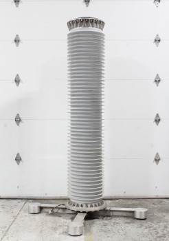 Industrial, Miscellaneous, XL FREESTANDING HYDRO OR ELECTRICAL STYLE INSULATOR, CYLINDRICAL COLUMN W/RUBBER COILS, "X" SHAPED ROLLING BASE W/ROUND ENDS, METAL, GREY