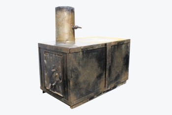 Camp, Stove , RECTANGULAR CAMP STOVE / HEATER W/COLLAPSIBLE LEGS, FOLDING / PORTABLE, SIDE DOOR, PIPE TOP, RUSTY, AGED, METAL, BLACK