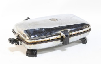 Appliance, Miscellaneous, VINTAGE WAFFLE PRESS / GRILL / MAKER / IRON, HINGED LID, REFLECTIVE, BAKELITE HANDLES & FEET, AGED, USED, METAL, SILVER
