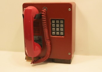 VINTAGE EMERGENCY CALL BOX, INDOOR / OUTDOOR TOUCH CALL TELEPHONE W/RECIEVER, WALLMOUNT CASE, CIRCA 1980, AGED, 