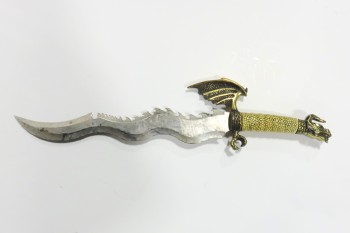 JAGGED BLADE, RESIN OR IVORY HILT WITH BRASS COLOURED DRAGON DETAILS, AGED, Smalls