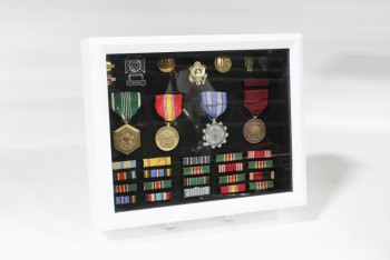 Wall Dec, Collection, CLEARED, 4 ROUND WAR MEDALS W/RIBBONS, DISPLAY OF ASSORTED BAR MEDALS, BRASS & ASSORTED INSIGNIA PINS, "U.S.," EAGLES, SOLDIER, WHITE FRAME & BLACK BACKING, METAL, MULTI-COLORED