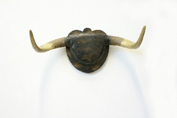 Taxidermy, Horn, HUNTING TROPHY WALLMOUNT HORNS (REAL),LEATHER & WOOD CENTRE , HORN, NATURAL