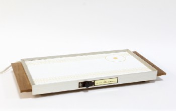 Appliance, Hot Plate, VINTAGE ELECTRIC TRAY HOT PLATE, WOOD SIDE HANDLES, DIAL, WHITE