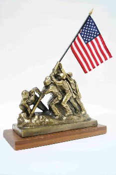 Statuary, Tabletop, ARMY MEN RAISING FLAG, IWO JIMA, AMERICANA, WW2, METAL, BRONZE