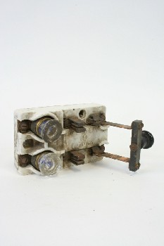 Hydro, Smalls, VINTAGE ELECTRICAL FUSE HOLDER FOR 2 (W/2 FUSES), COPPER KNIFE SWITCH/HINGE, PORCELAIN, OFFWHITE