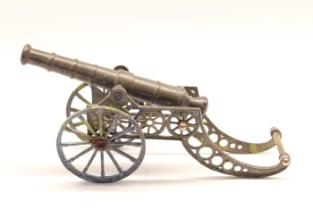 Decorative, Cannon, VINTAGE SOLID BRASS TOY / MODEL CANNON ON WHEELS, AGED, TARNISHED, METAL, BRASS