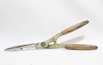 ANTIQUE GARDENING SHEARS, WOOD HANDLES, USED, Garage & Tools 