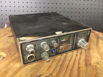 8 TRACK , Electronics & Appliances