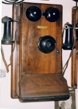 ANTIQUE MAPLE WALL PHONE, SHORT TRANSMITTER, BLACK BELLS, SPEAKER, RECEIVER, SIDE CRANK, CIRCA 1935, WALLMOUNT, AGED, USED - Condition Not Identical To Photo, Commercial & Institutional