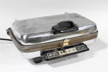 Appliance, Miscellaneous, VINTAGE WAFFLE PRESS / GRILL / IRON, HINGED LID, USED/AGED, METAL, SILVER