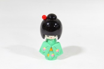 JAPANESE DOLL, KOKESHI, GREEN KIMONO, BLACK HAIR, Smalls