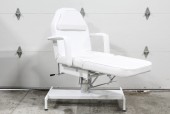 Chair, Medical, MEDICAL / DENTIST / SALON / MASSAGE, WHITE PADDED REMOVEABLE ARM RESTS, PADDED HEAD REST & FACE HOLE FOR MASSAGE, TILTS, SWIVELS, RAISES & LOWERS, AGED, METAL BASE (22x41.5"), METAL, WHITE