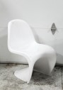 Chair, Side, MODERN STYLE, CANTILEVER DESIGN, CURVED MOLDED SEAT, MATTE FINISH W/CHIPS, AGED, DISTRESSED, PLASTIC, WHITE